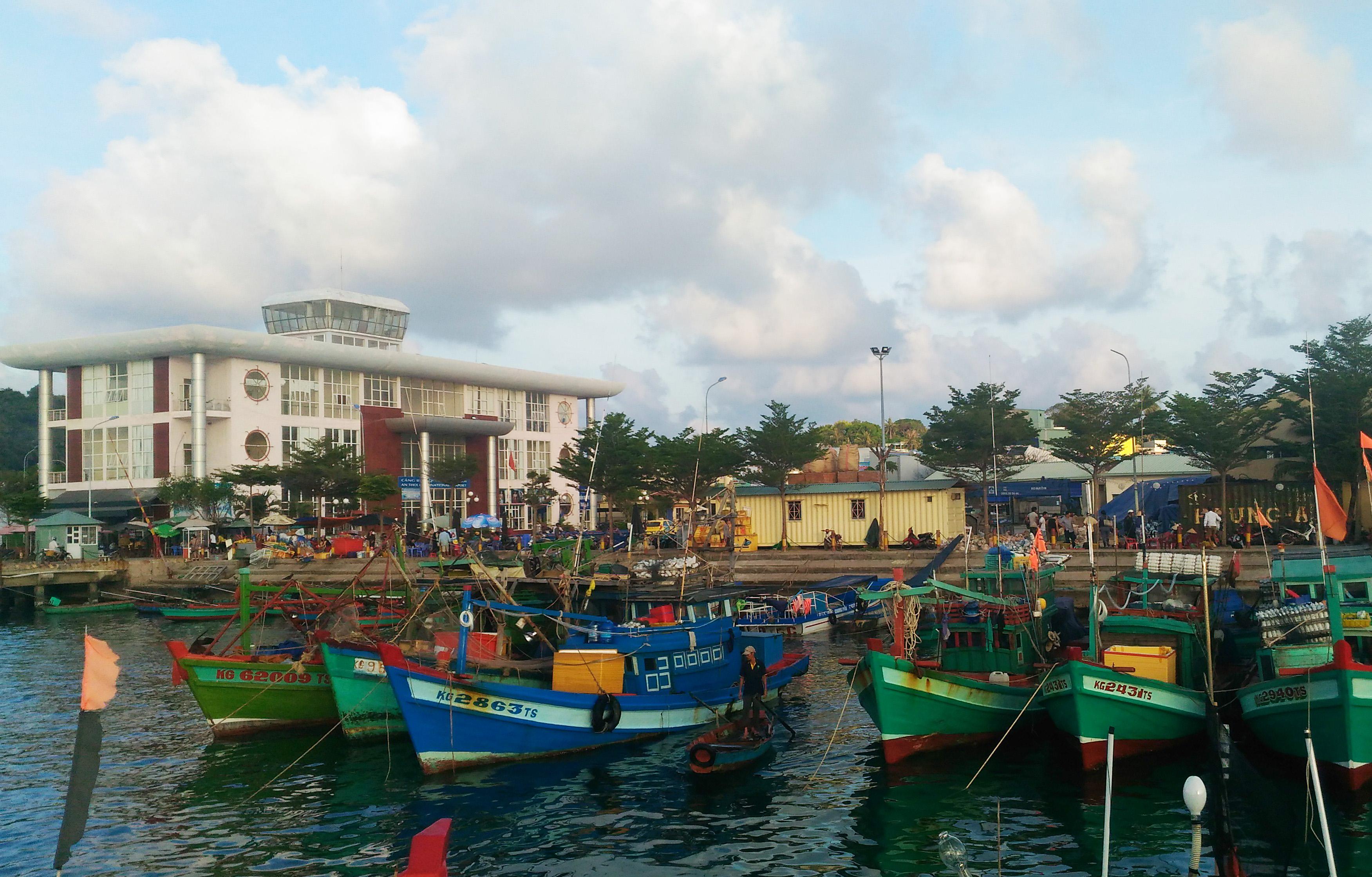 Giao quyền lớn nhưng phải kiểm soát được